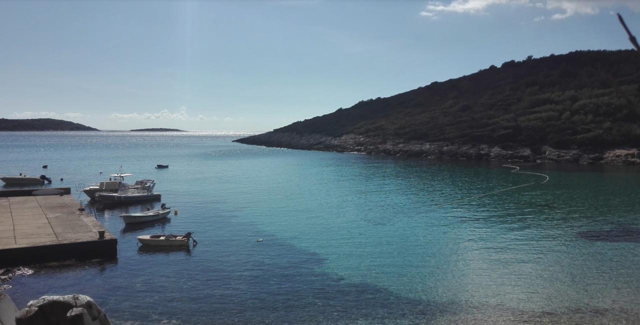 Resort Village T.N. Milna Βις Εξωτερικό φωτογραφία